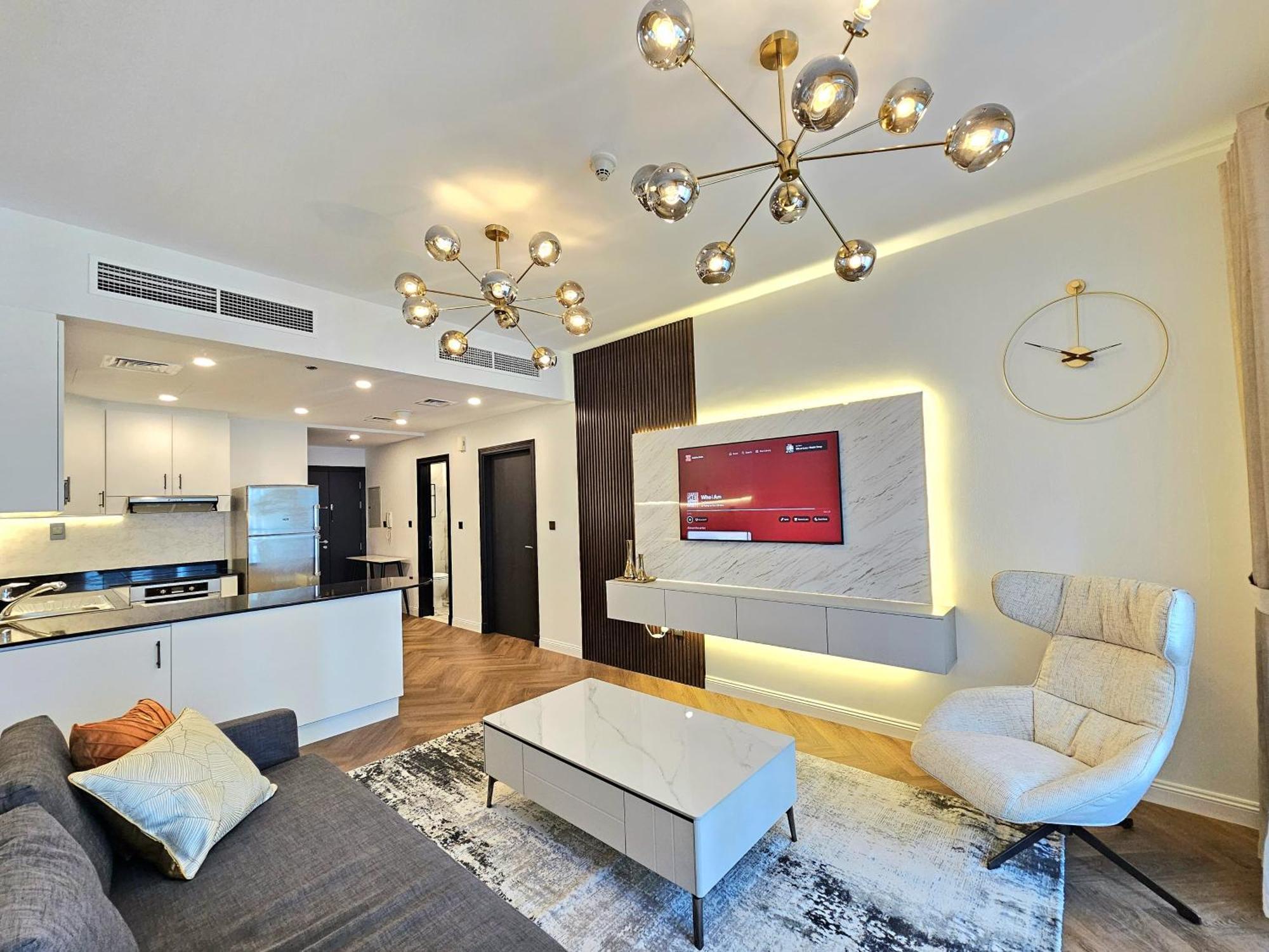 Lux 1br High-floor In Marina *