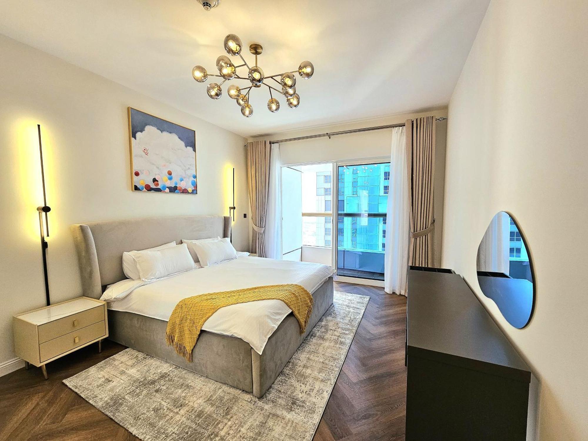 Lux 1br High-floor In Marina Apartment *