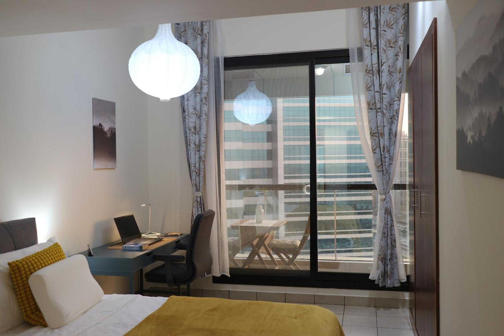 Cosy 1 Bed In Marina Dubai