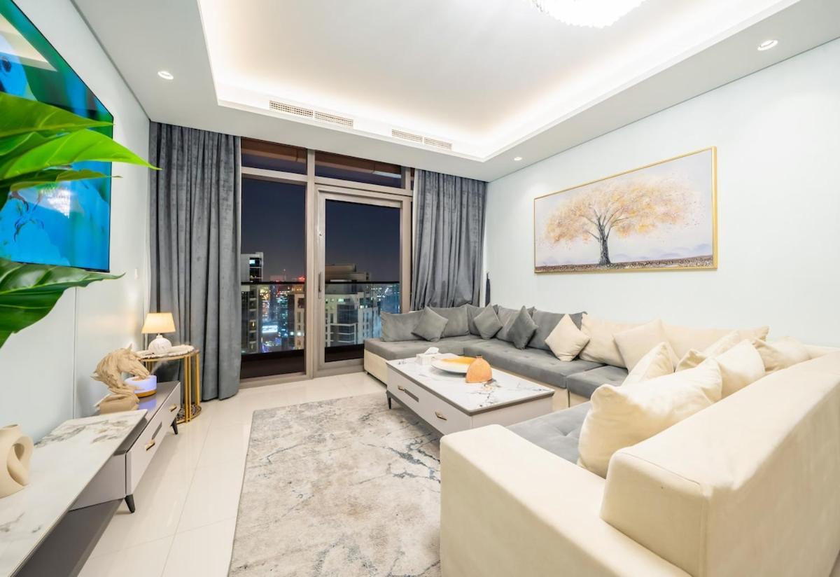 Rooftop Infinity Pool Luxury 2br Burj Khalifa View Downtown Apartment