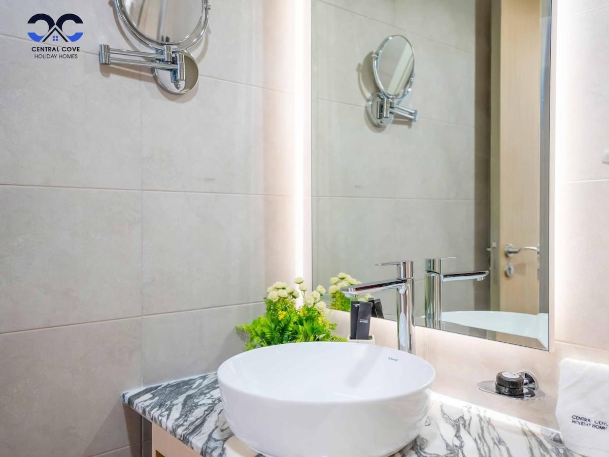 Rooftop Infinity Pool Luxury 2br Burj Khalifa View Downtown Apartment