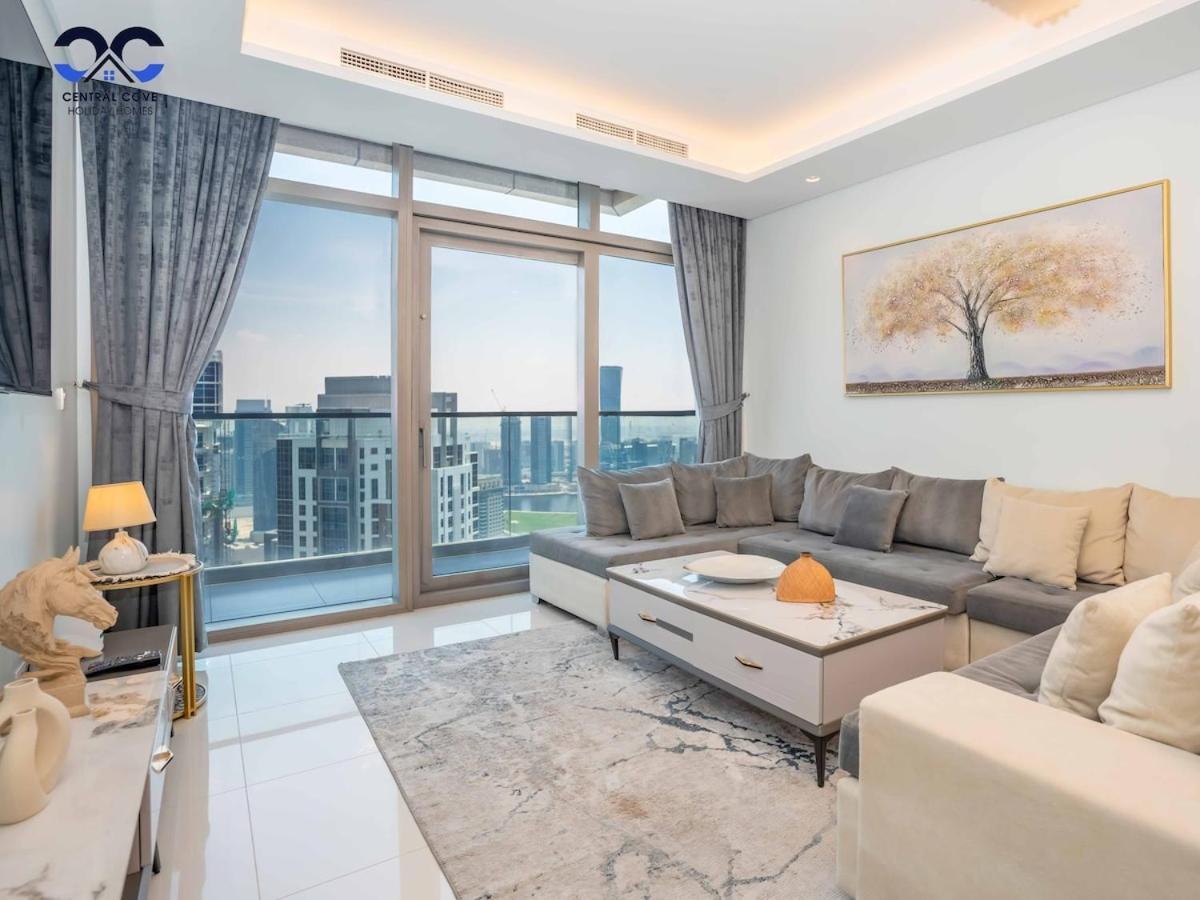 Rooftop Infinity Pool Luxury 2br Burj Khalifa View Downtown Apartment Dubai