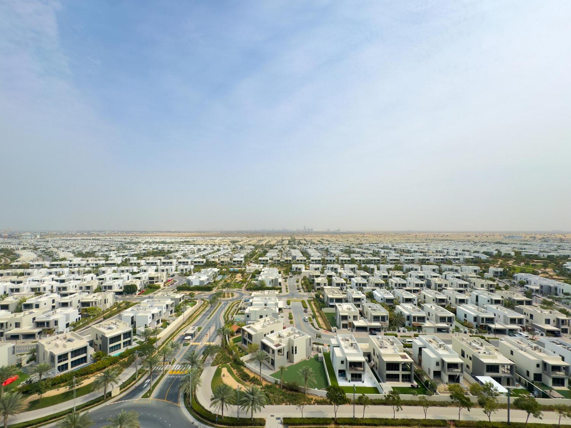 Bright & Trendy 2br In Collective, Hills Apartment Dubai