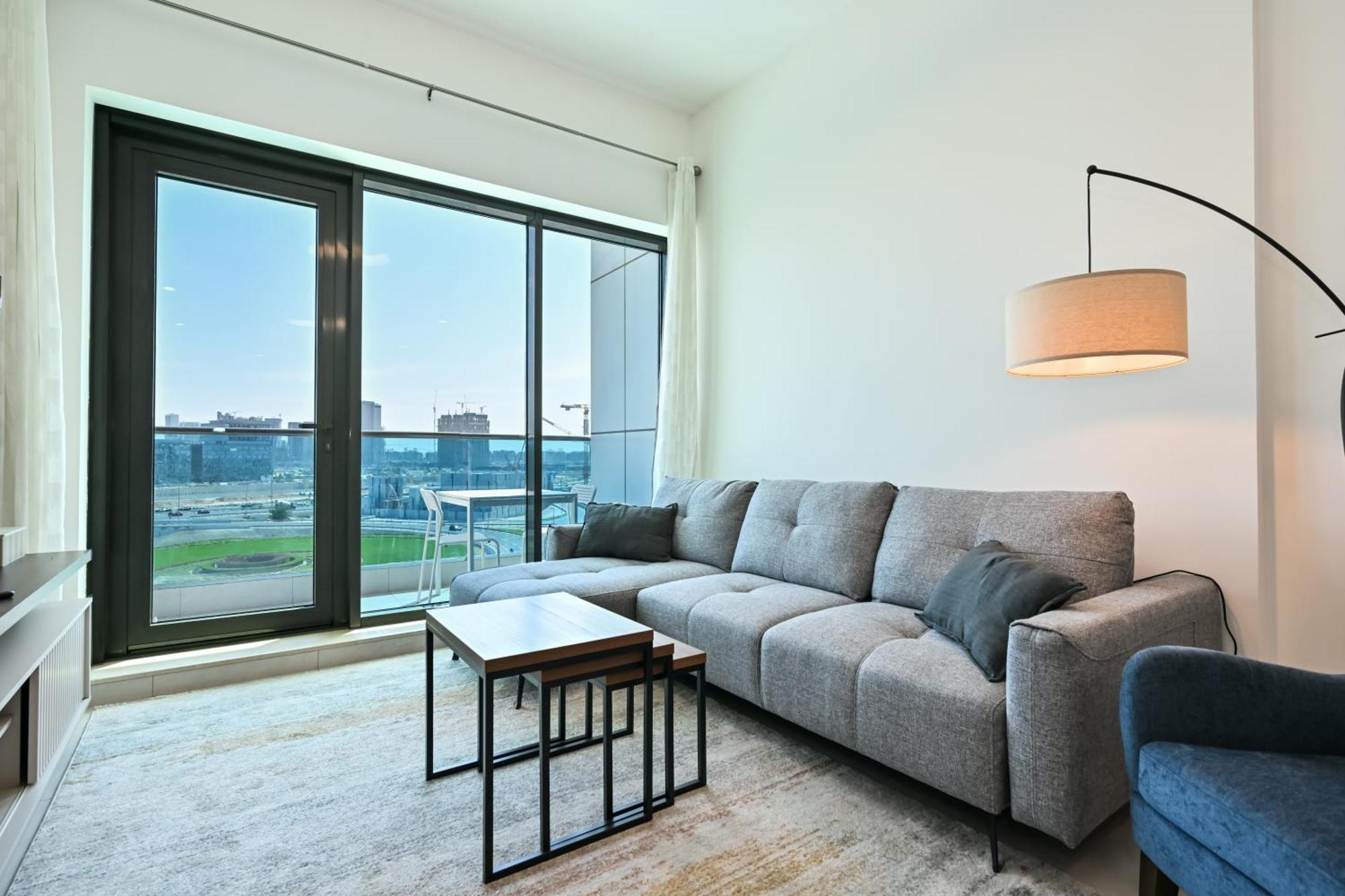 Luxury 1br Near Burj Khalifa With Canal Views Apartment Dubai