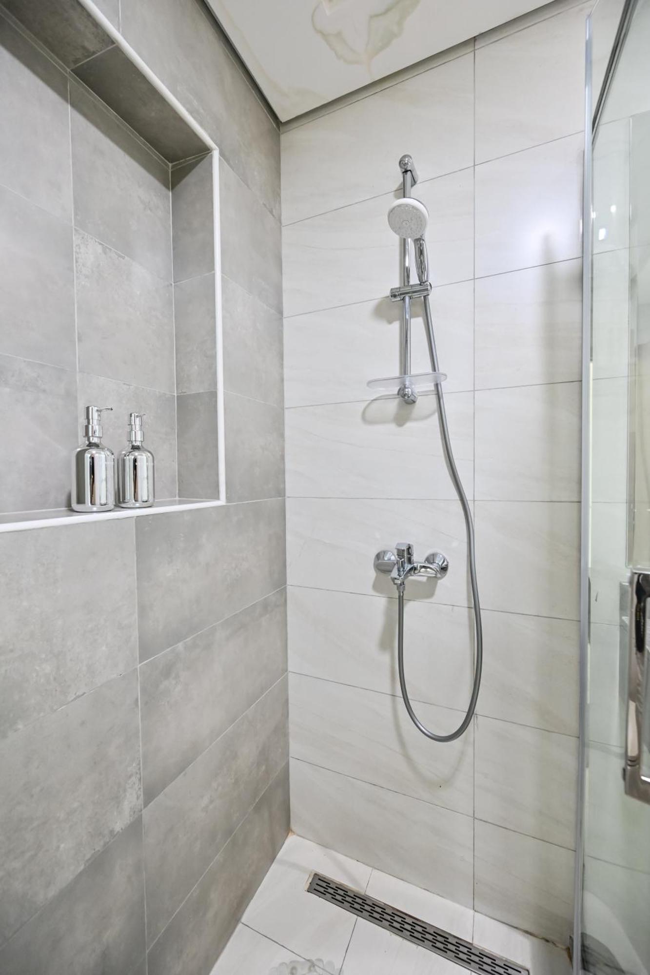 Luxury 1br Near Burj Khalifa With Canal Views * Dubai