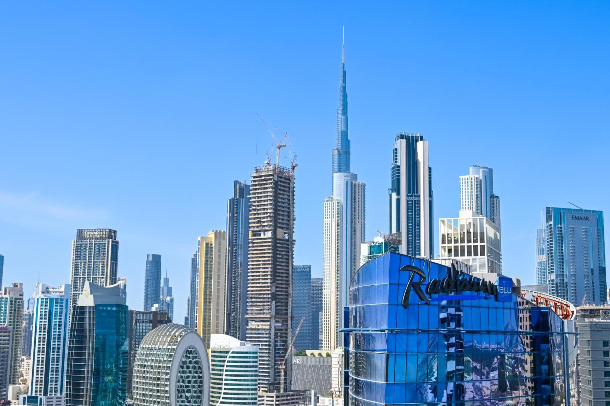 Apartment Luxury 1br Near Burj Khalifa With Canal Views