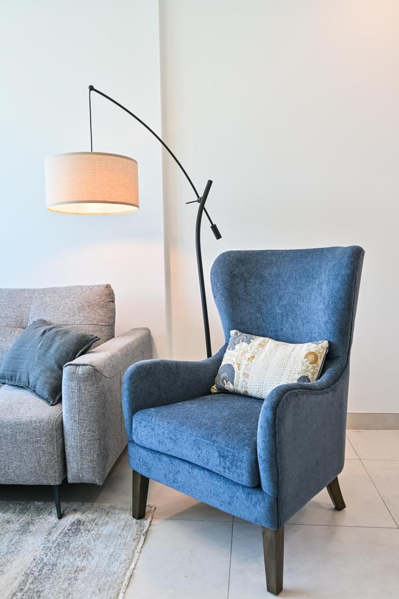 Apartment Luxury 1br Near Burj Khalifa With Canal Views