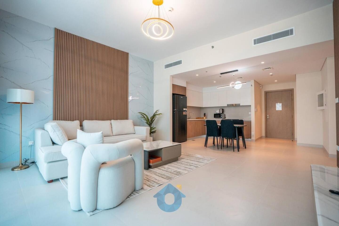 Like - 2904 Premium 2-bhk With Partial Creek View And Community View Apartment
