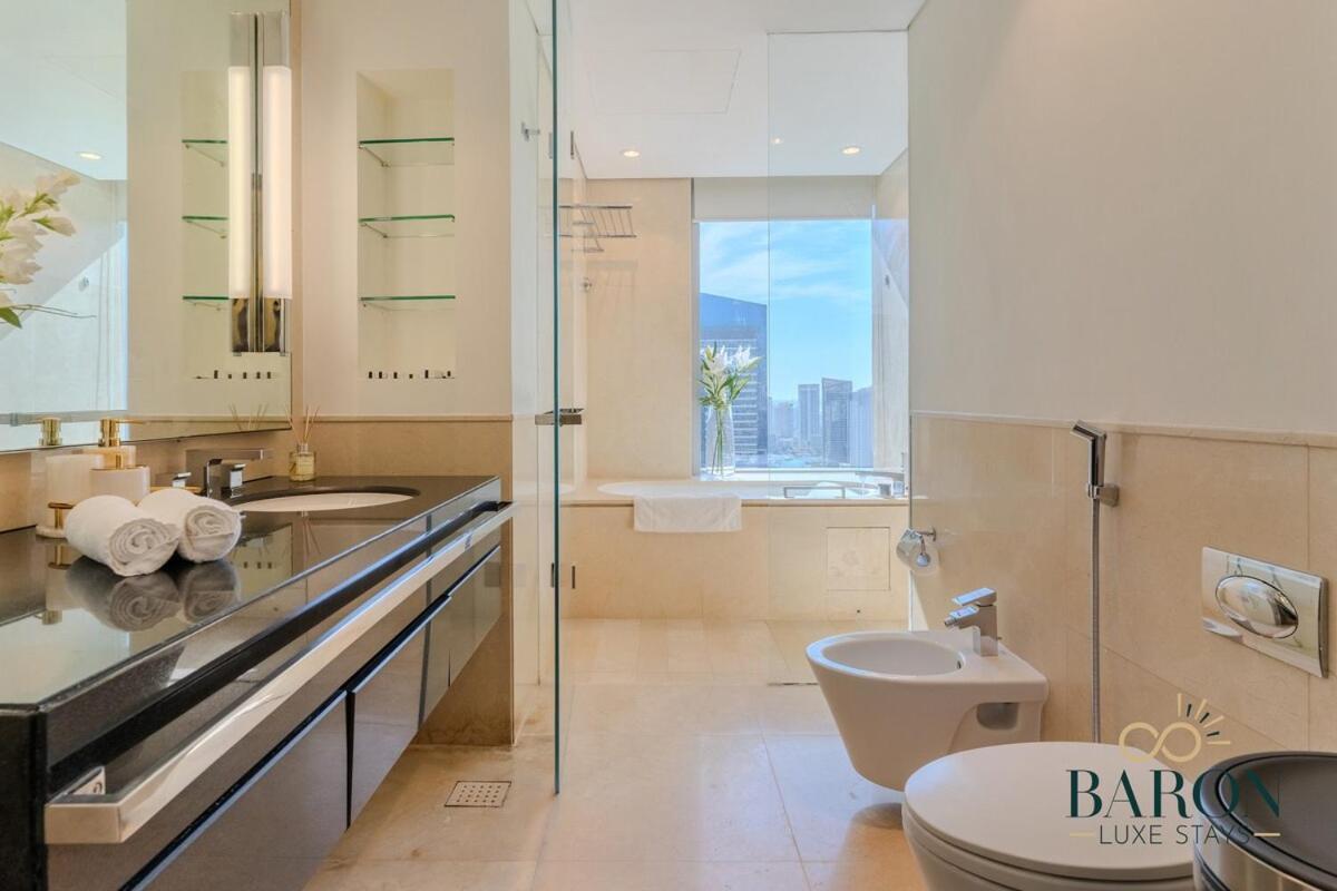 Splendid Jw Marriott Marina