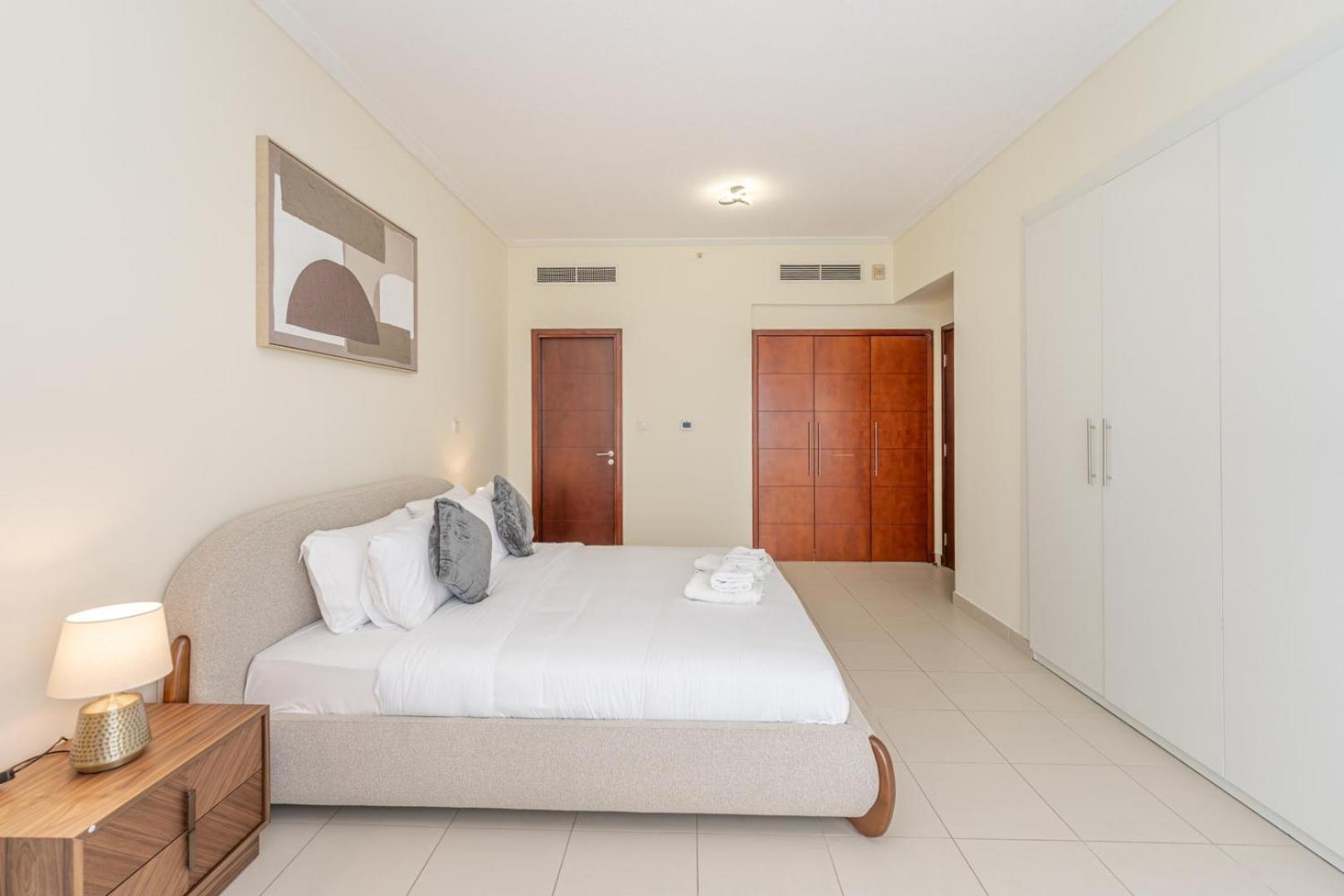 Exquisite Living I Skyline View Apartment *