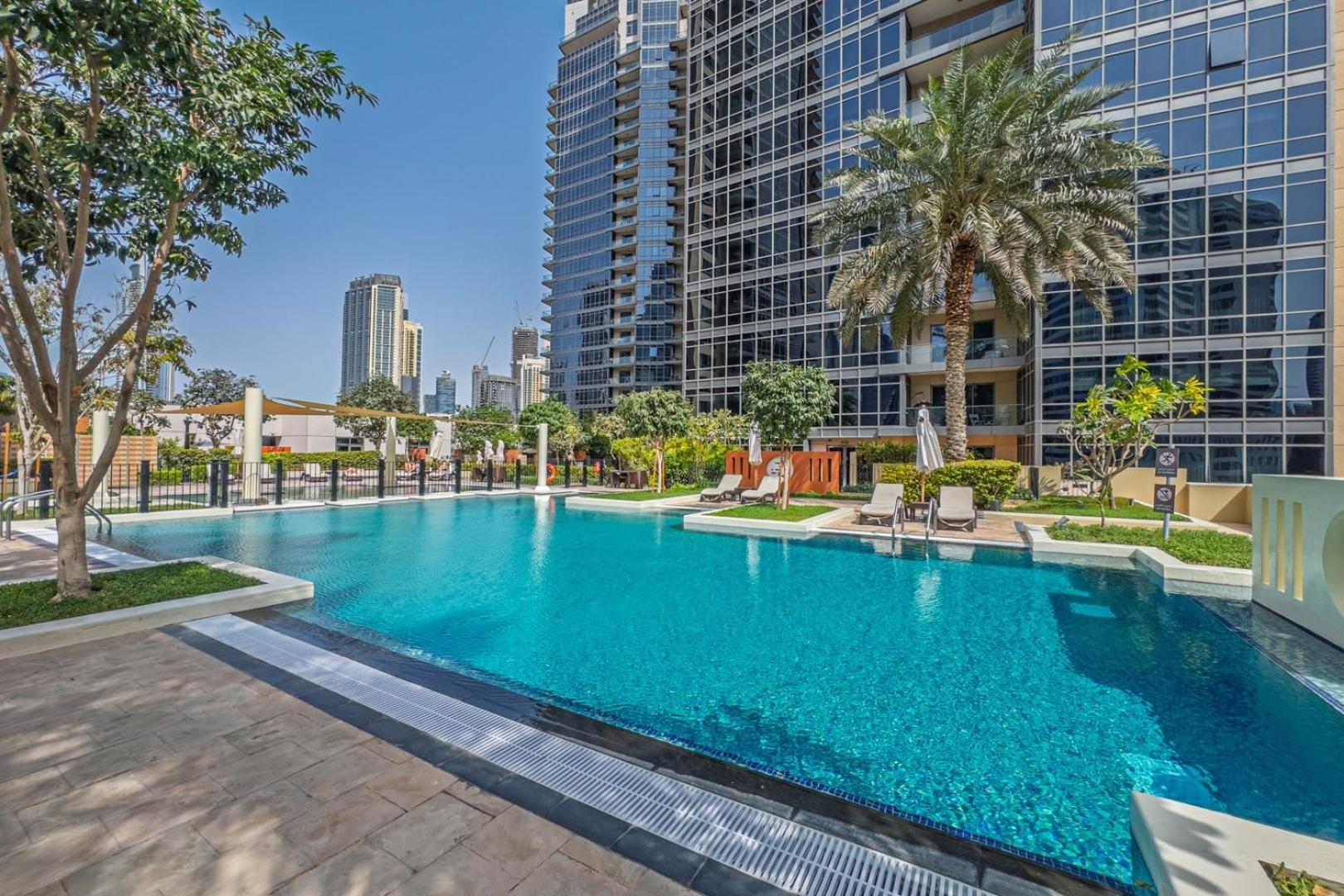 Exquisite Living I Skyline View Apartment *
