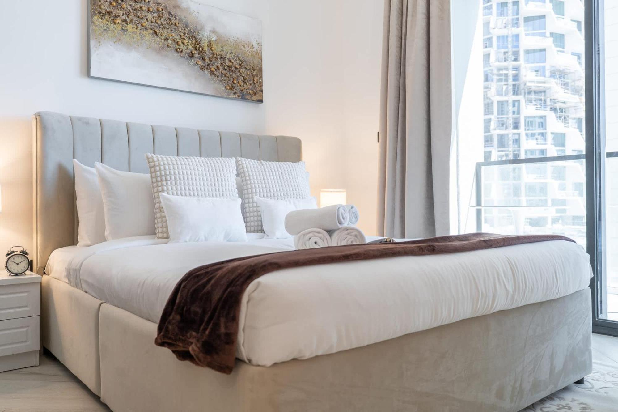 Astonishing In Empire Jvc Apartment