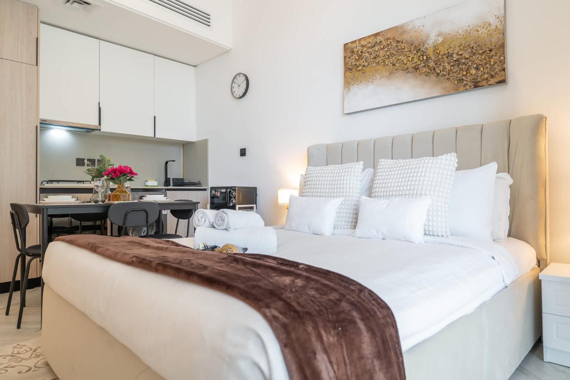 Apartment Astonishing In Empire Jvc