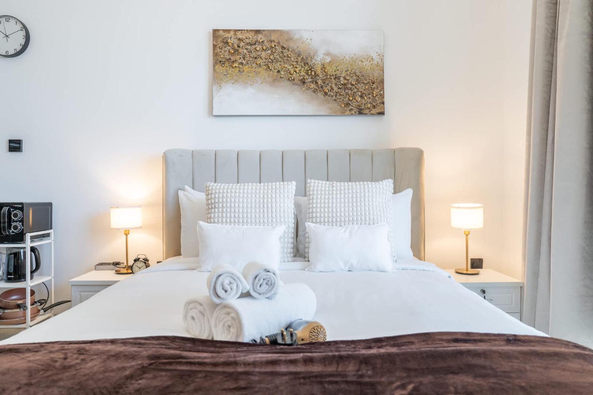 Apartment Astonishing In Empire Jvc *