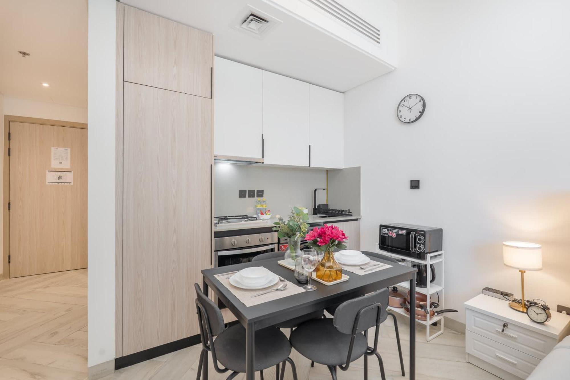 Astonishing In Empire Jvc Apartment