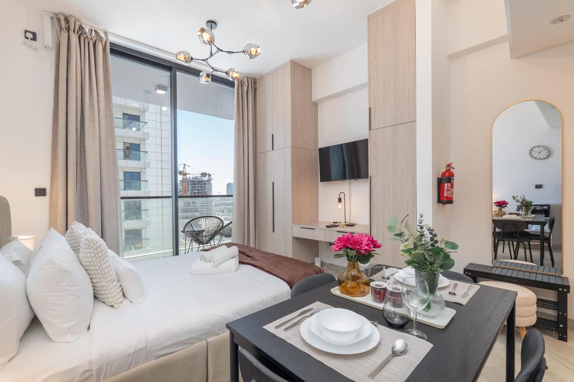 Apartment Astonishing In Empire Jvc *