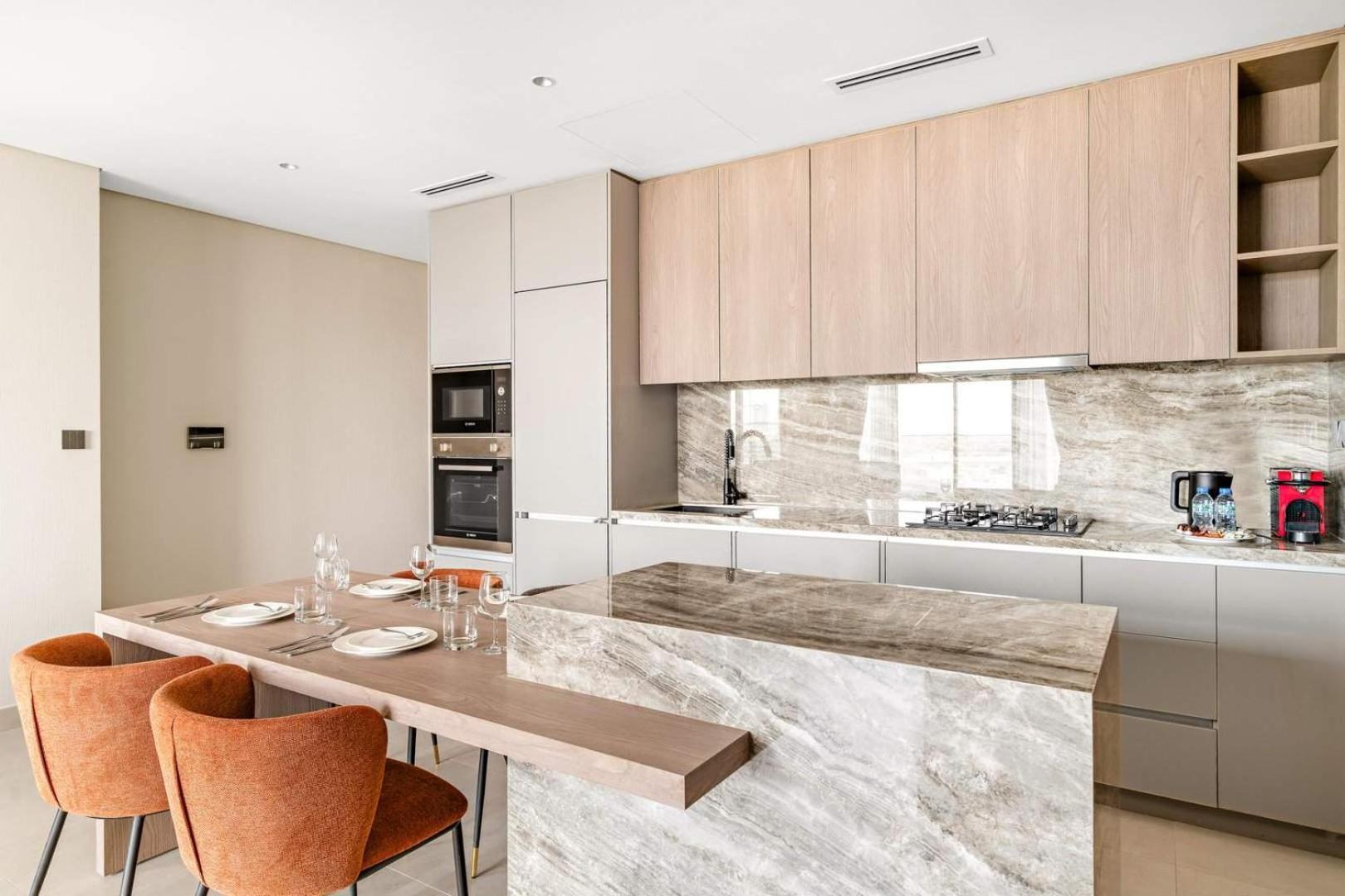 Apartment Luxurious In Jvc With Rooftop Pool & Gym *
