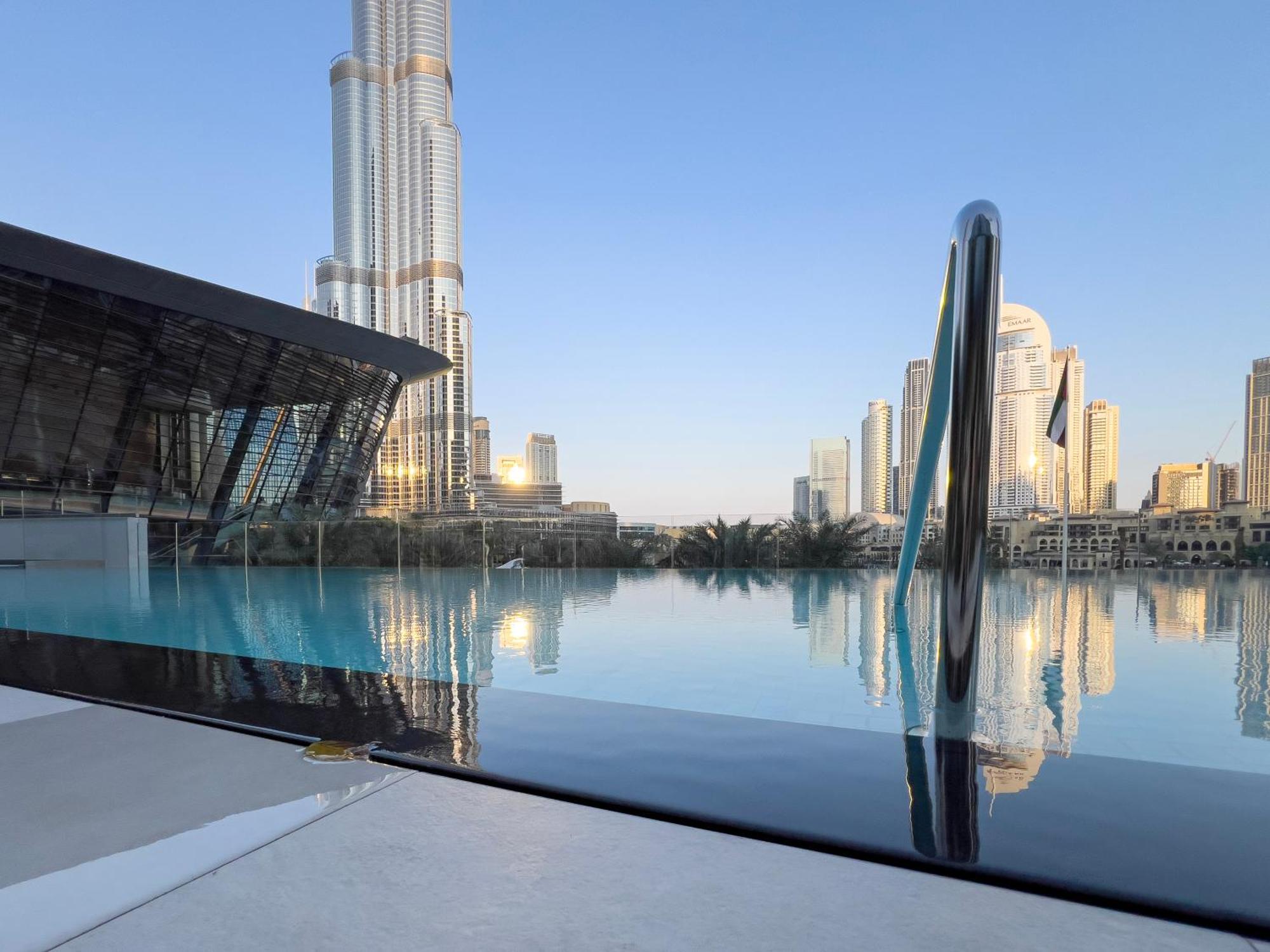 Downtown Luxury - Full Burj Khalifa & Fountain Views - 5 Minutes Walk To Mall Apartment