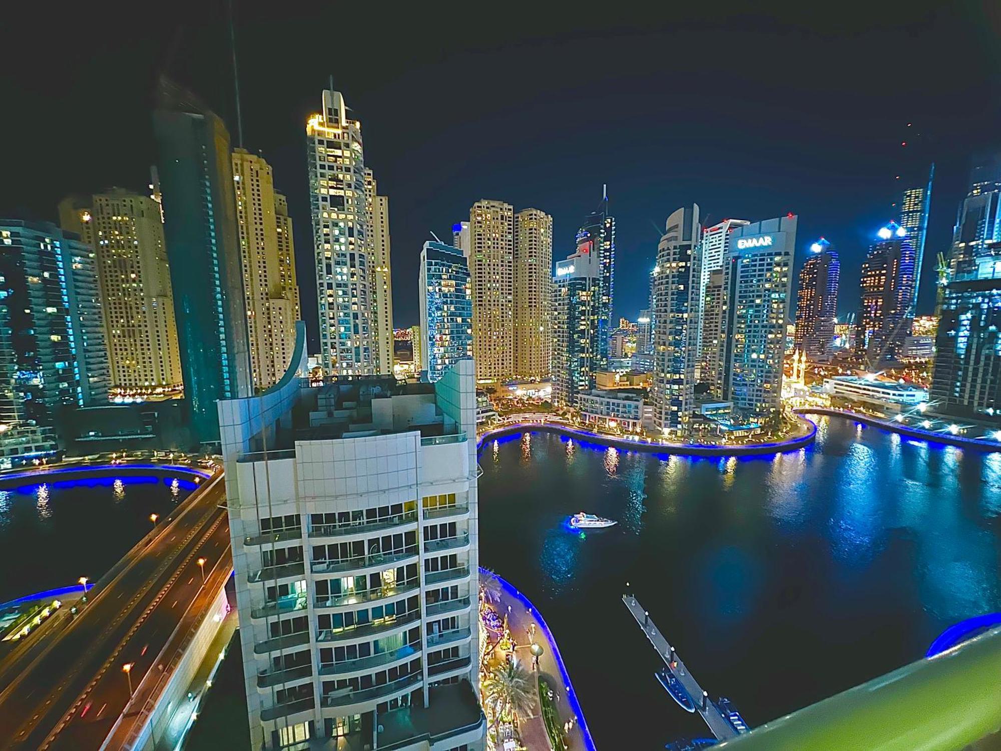 Stunning 2br Marina View Close To Jbr *