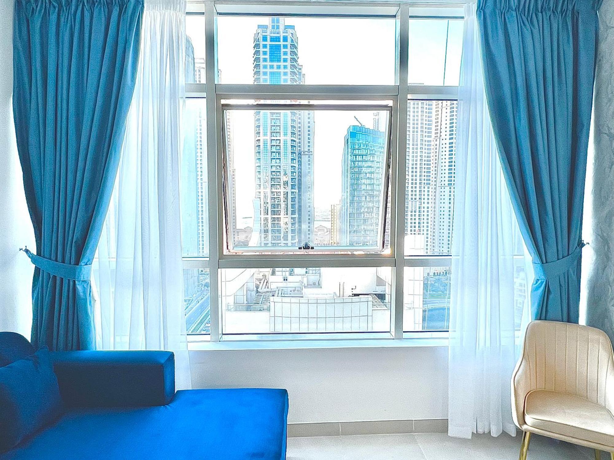 Stunning 2br Marina View Close To Jbr *