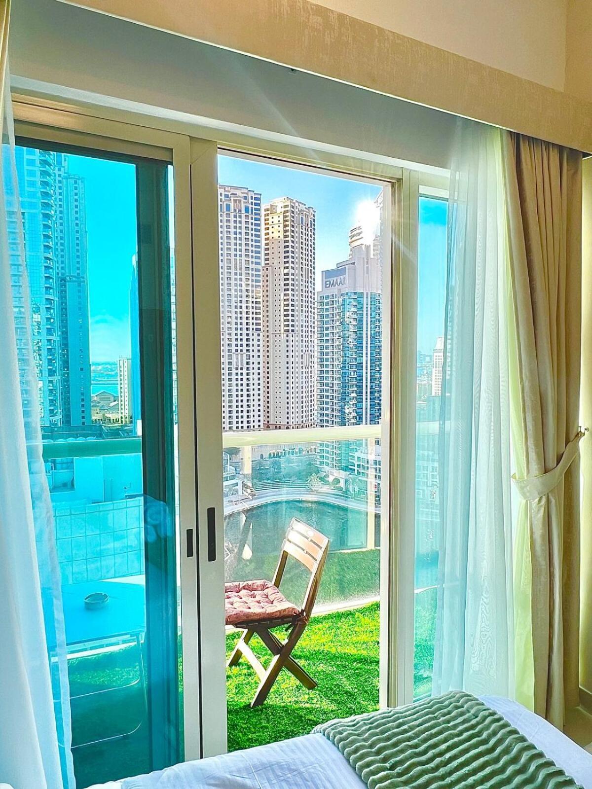 Stunning 2br Marina View Close To Jbr Dubai