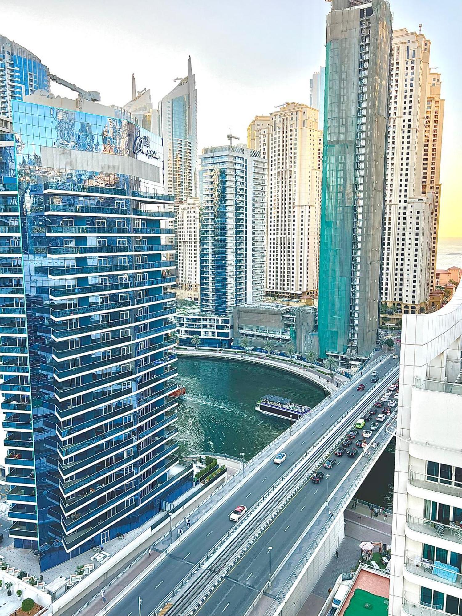 Stunning 2br Marina View Close To Jbr *
