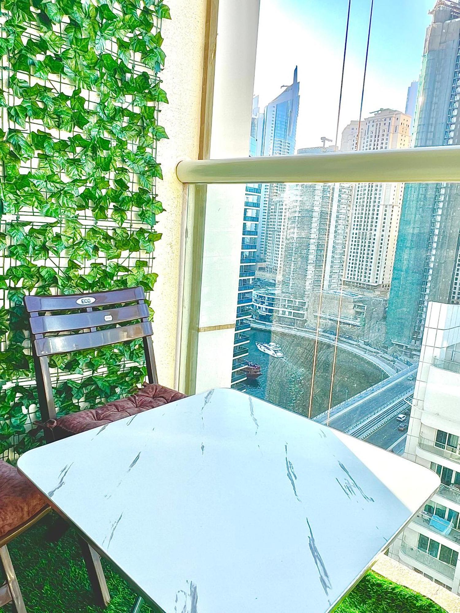 Stunning 2br Marina View Close To Jbr Apartment