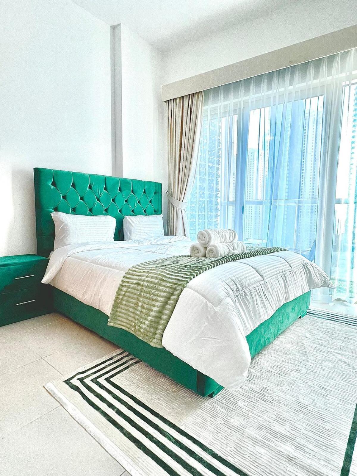 Stunning 2br Marina View Close To Jbr