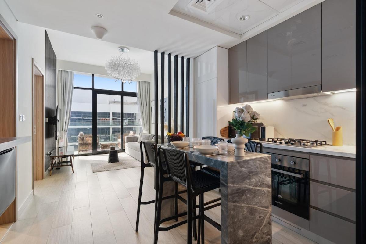 Apartment 1br In Azizi Riviera 43 By In Homes - Near Business Bay - Pool - Gym - Parking Dubai