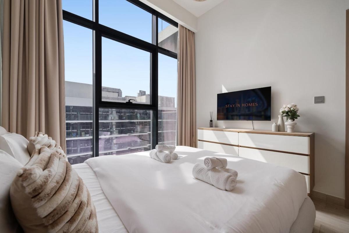 1br In Azizi Riviera 43 By In Homes - Near Business Bay - Pool - Gym - Parking Apartment