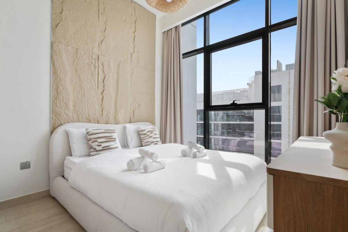 Apartment 1br In Azizi Riviera 43 By In Homes - Near Business Bay - Pool - Gym - Parking Dubai