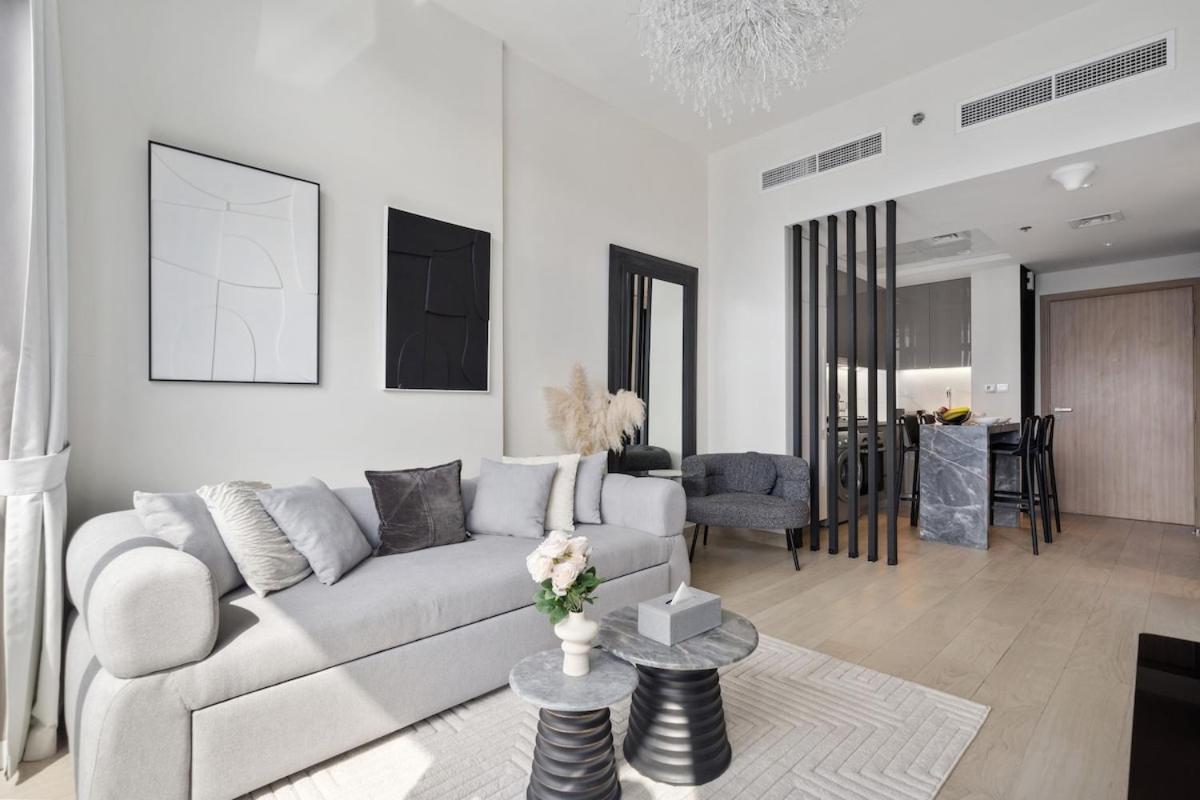 Apartment 1br In Azizi Riviera 43 By In Homes - Near Business Bay - Pool - Gym - Parking