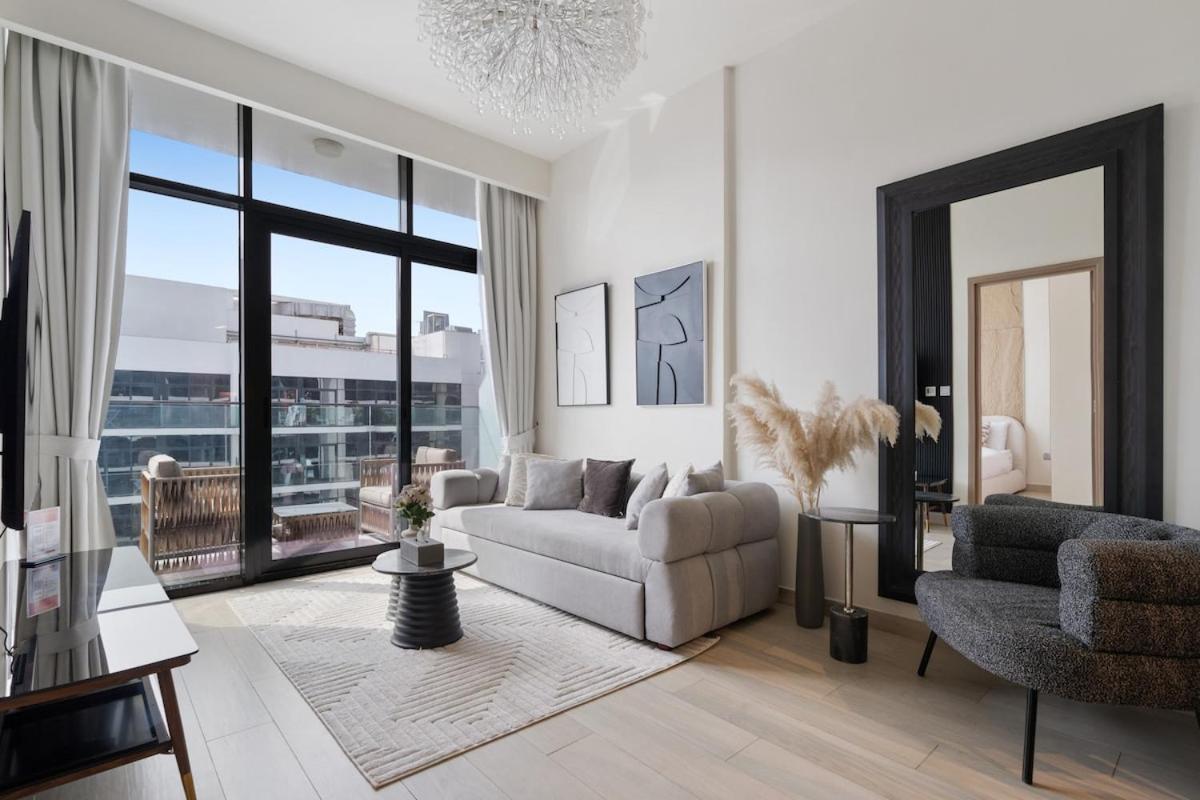 Apartment 1br In Azizi Riviera 43 By In Homes - Near Business Bay - Pool - Gym - Parking Dubai
