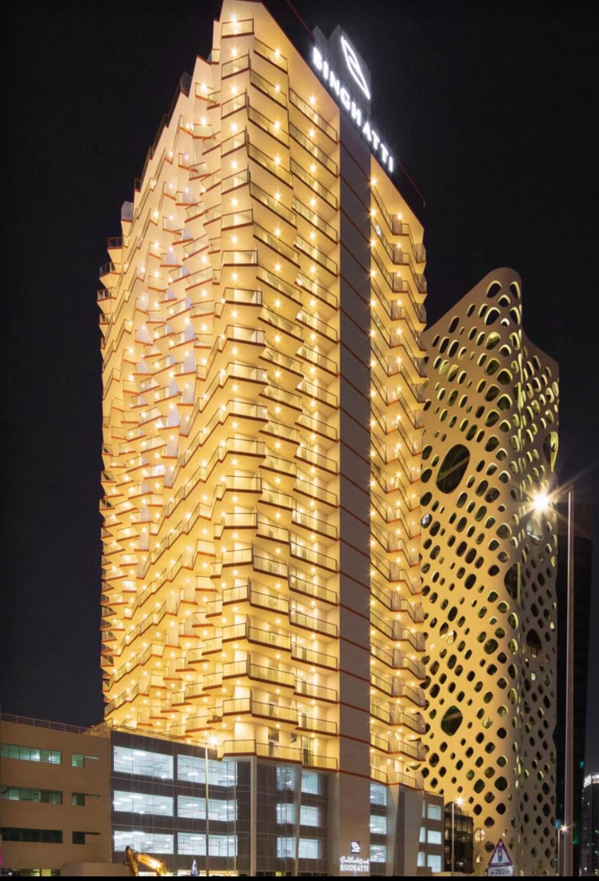 In Business Bay With Stunning Views Of Burj Khalifa & Canal
