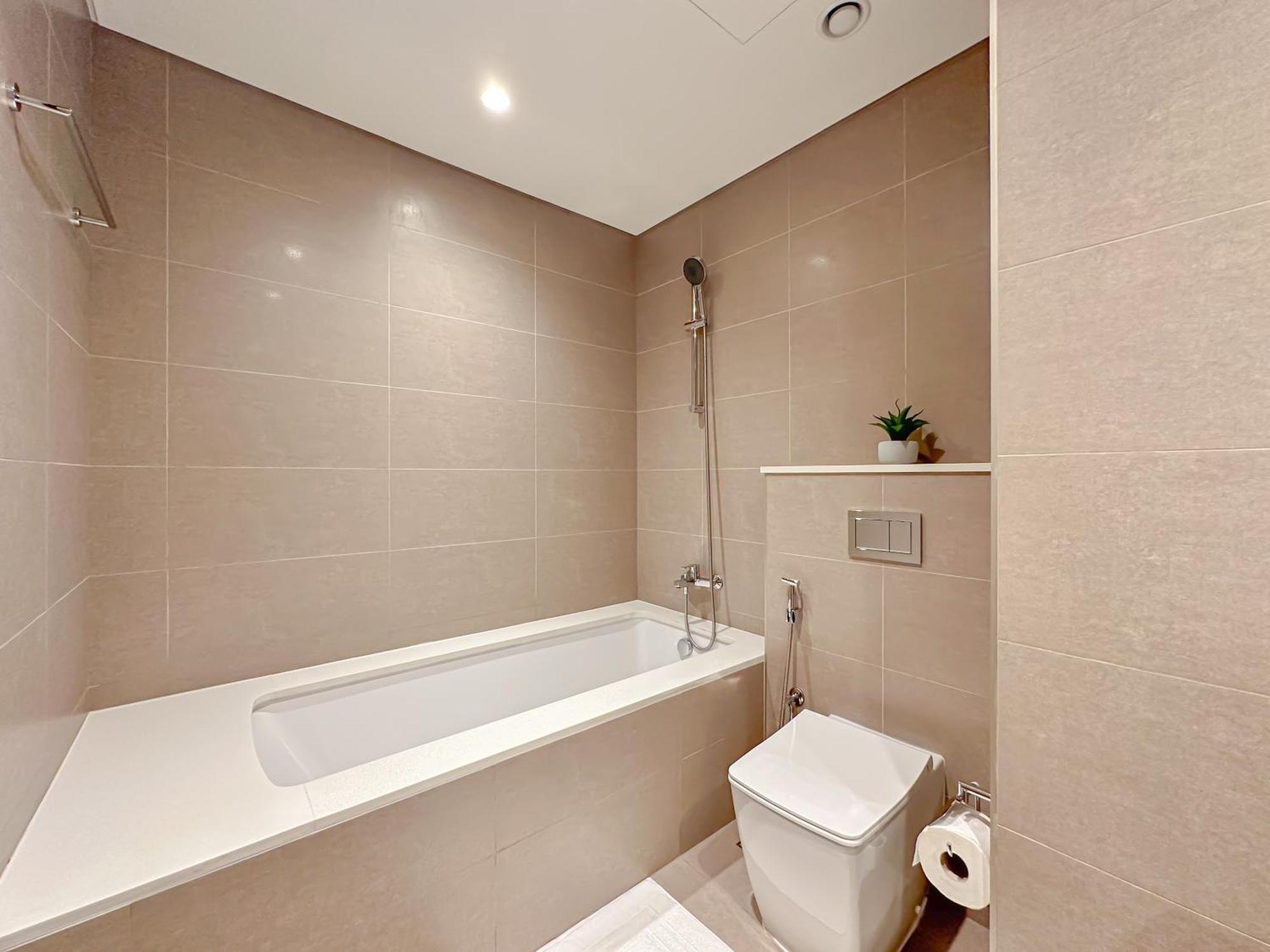 Spectacular Burj Khalifa View, 2br Luxury By Sbh Apartment *