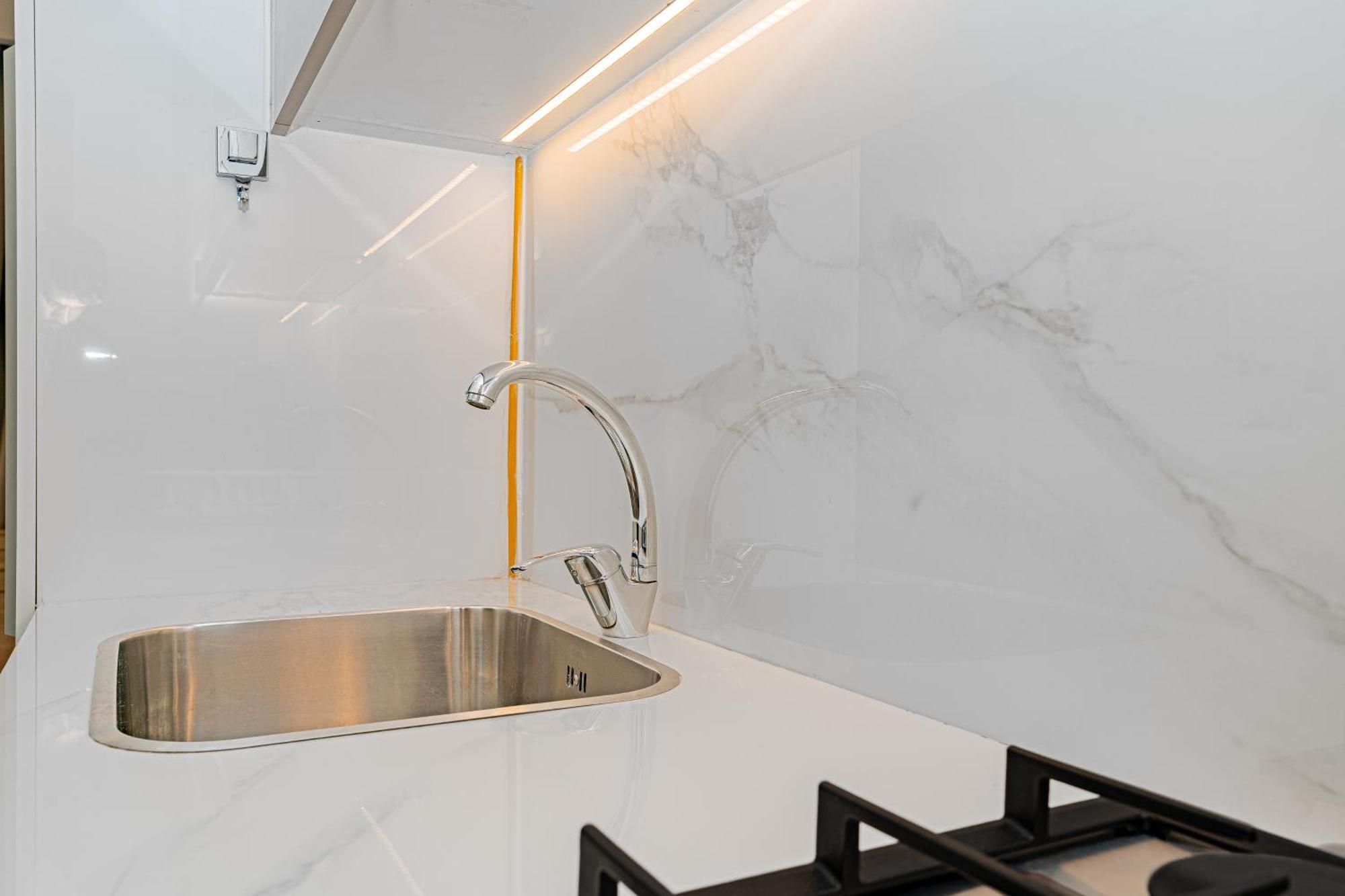 Apartment Escape24 - Chic Apartment, Azizi Riviera 19 Dubai