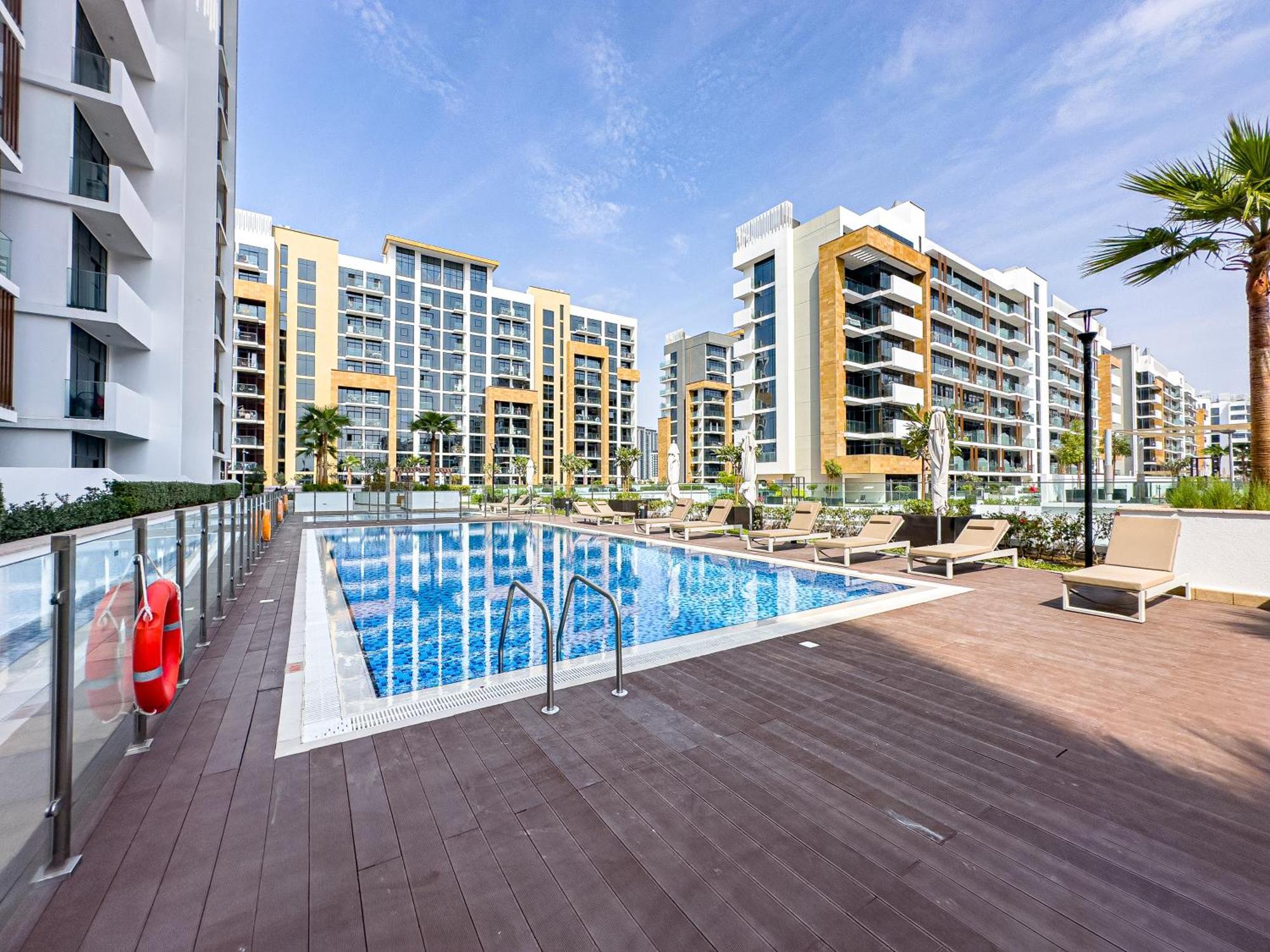 Escape24 - Chic Apartment, Azizi Riviera 19 * Dubai
