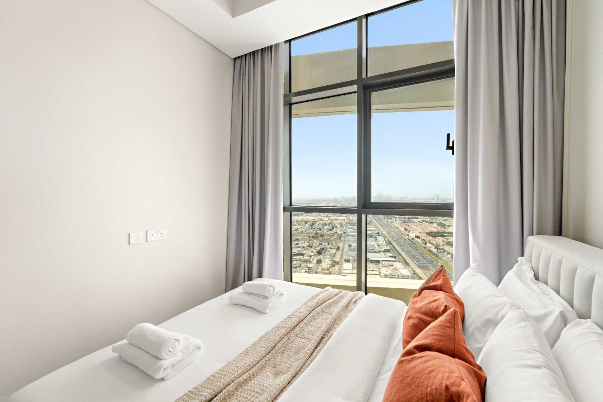 Silkhaus Spacious 2br In Aykon Near Safa Park Apartment Dubai