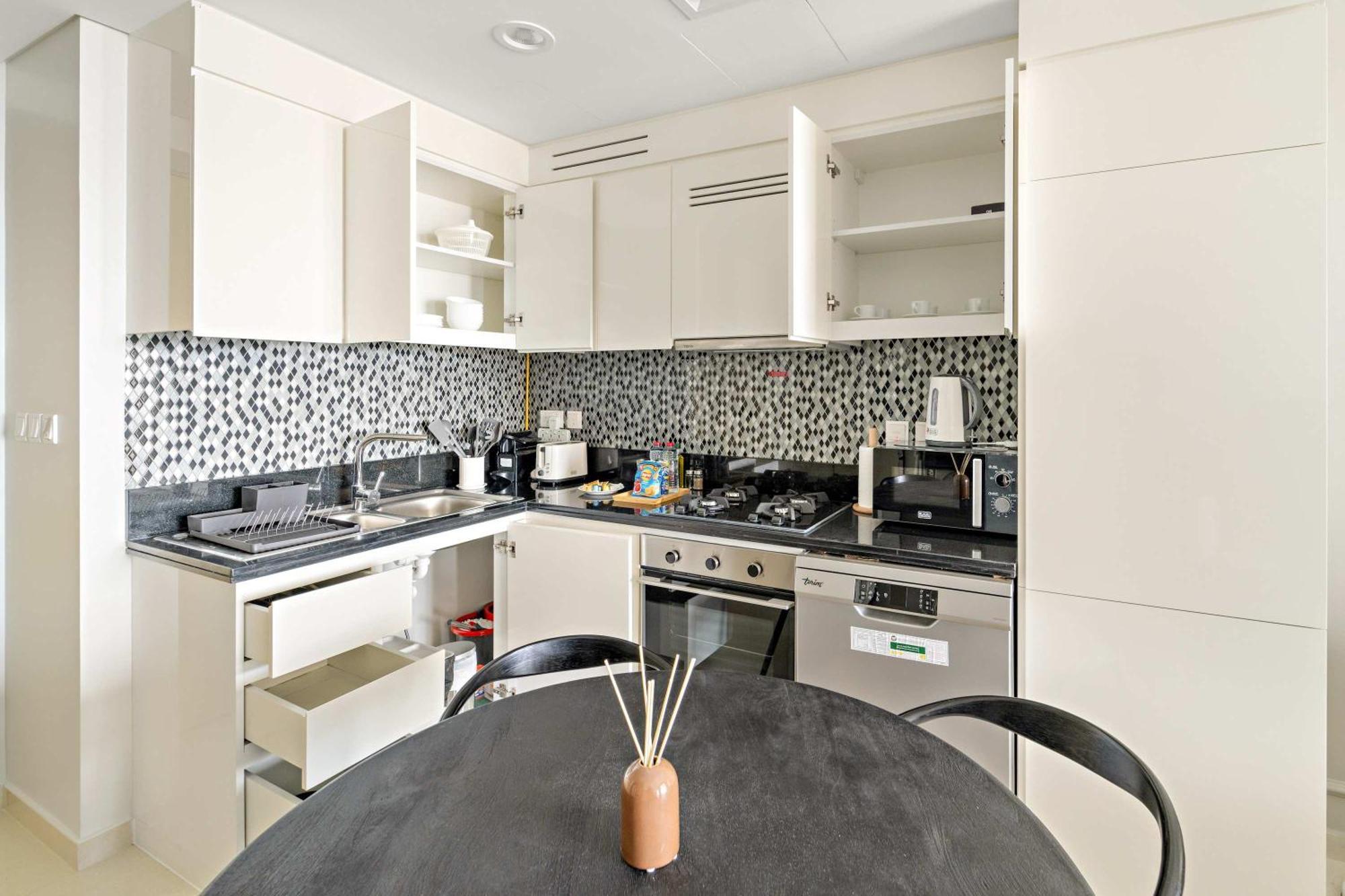 Silkhaus Spacious 2br In Aykon Near Safa Park * Dubai