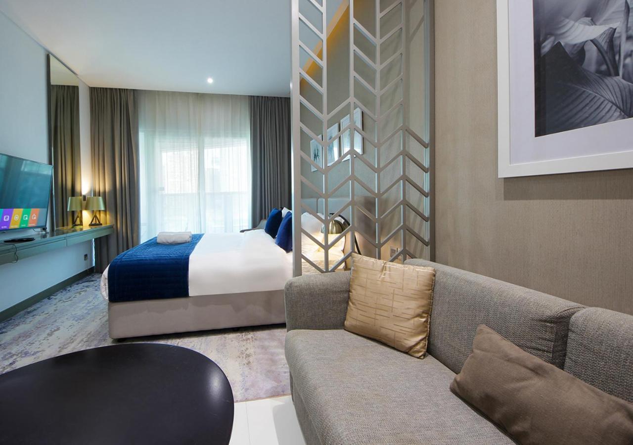 Apartment Modern Canal View With Balcony Damac Prive *