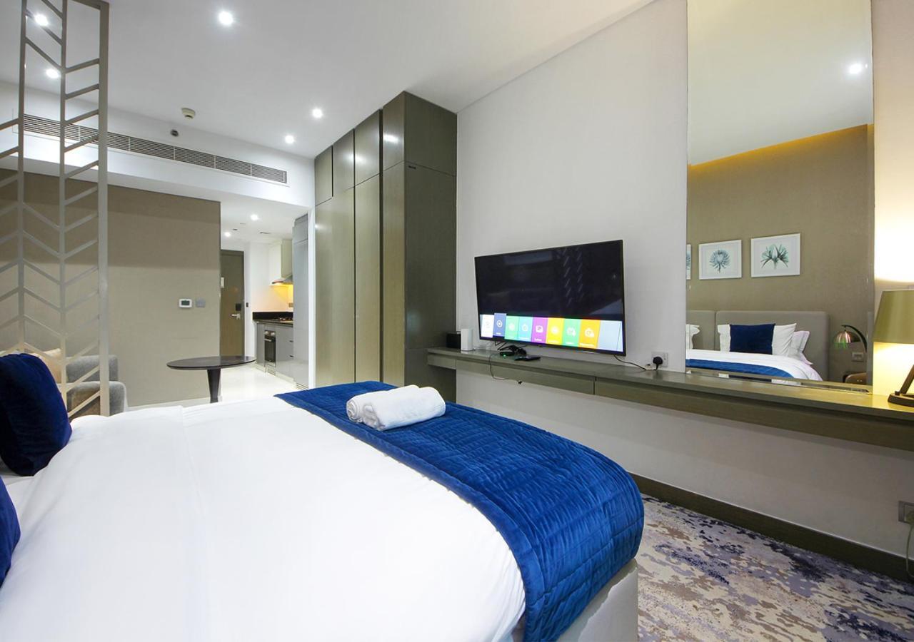 Apartment Modern Canal View With Balcony Damac Prive