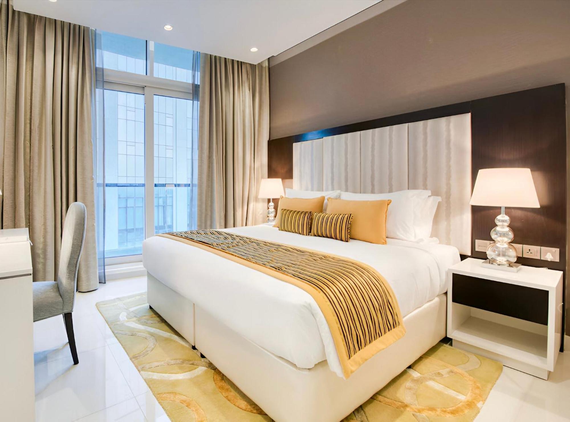 2 Bedroom Apartment! 5 Minute Walk To Mall! Burj Khalifa View!