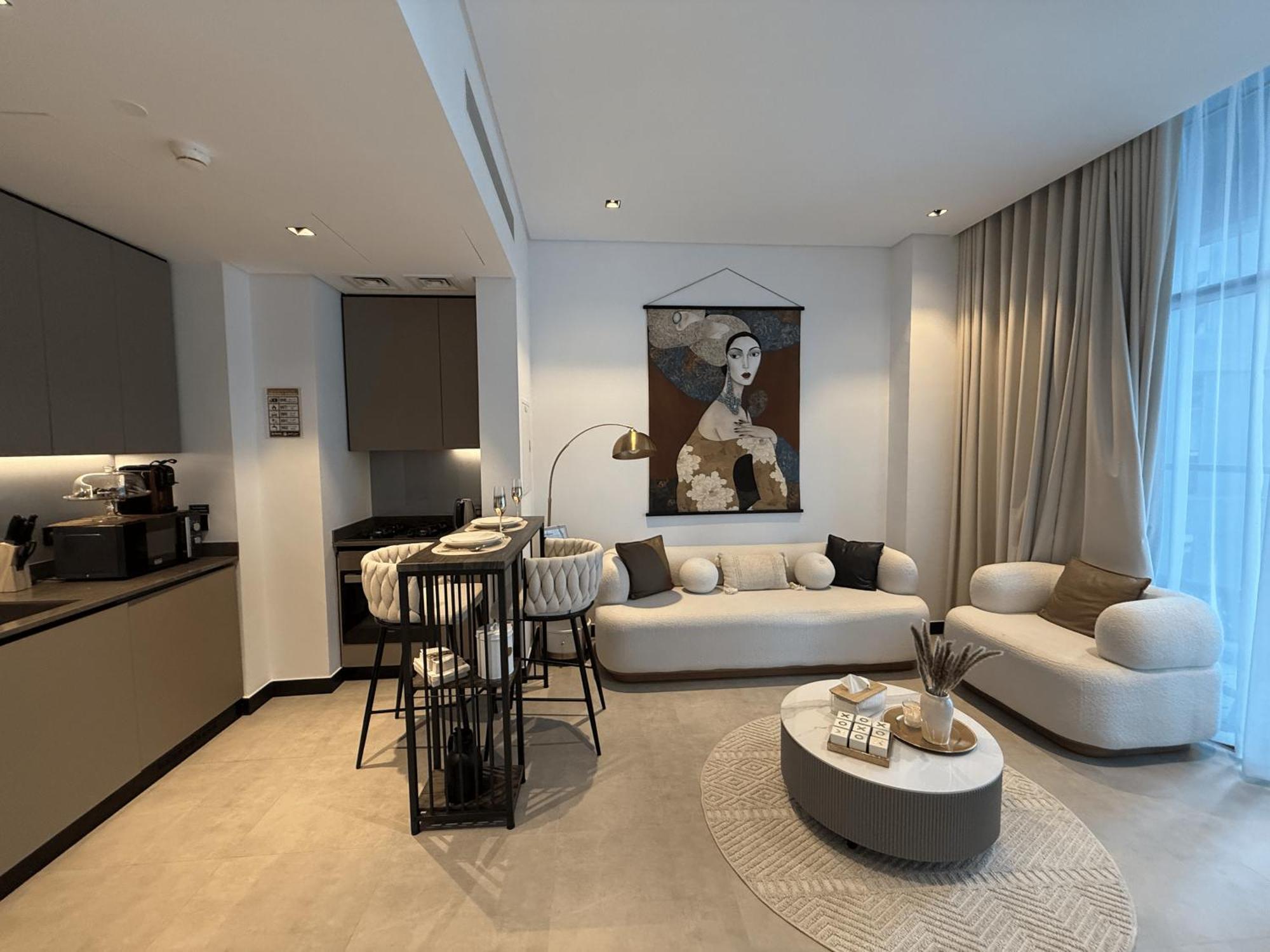 New Near Downtown With Canal View Apartment *