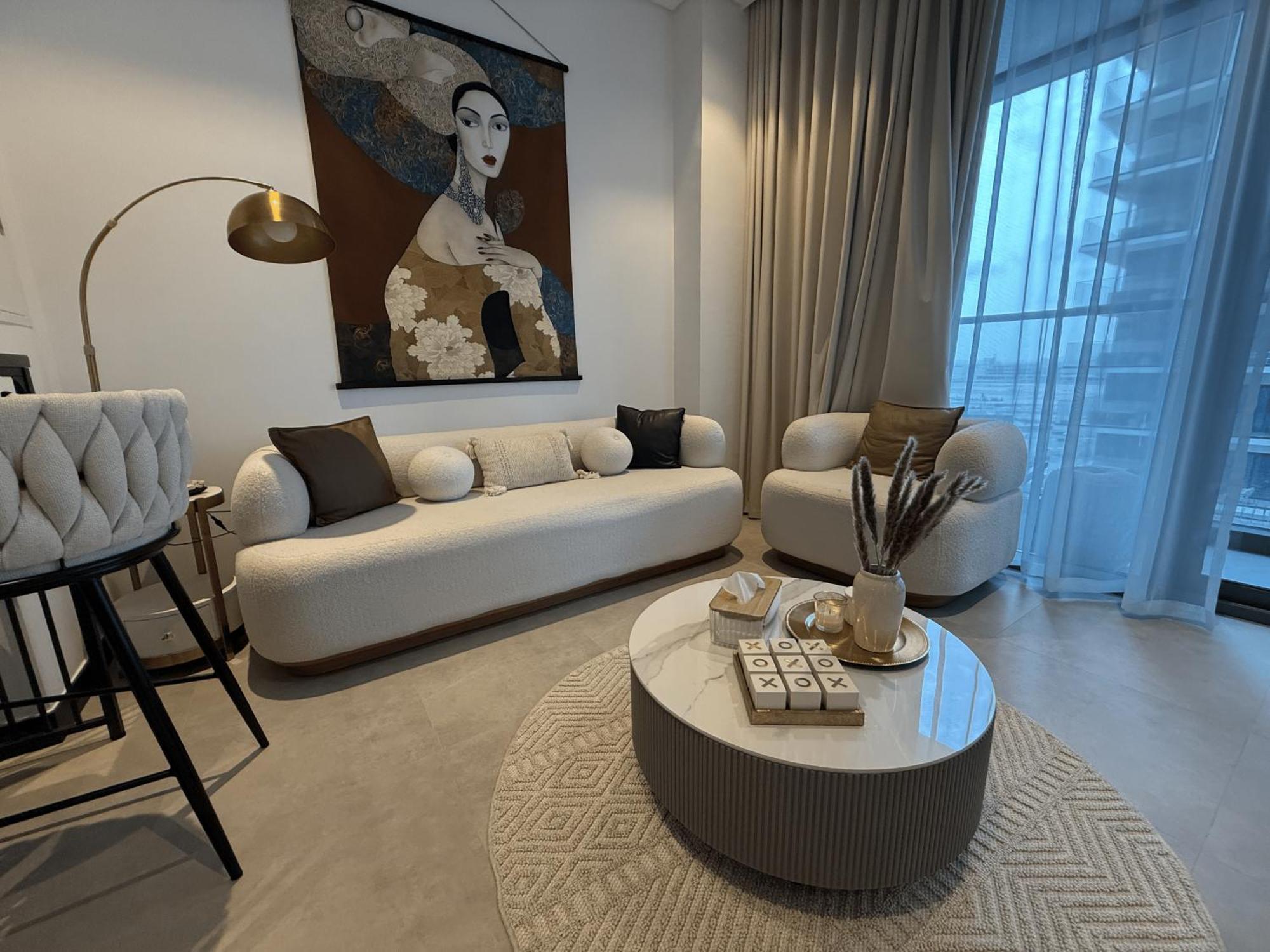 New Near Downtown With Canal View