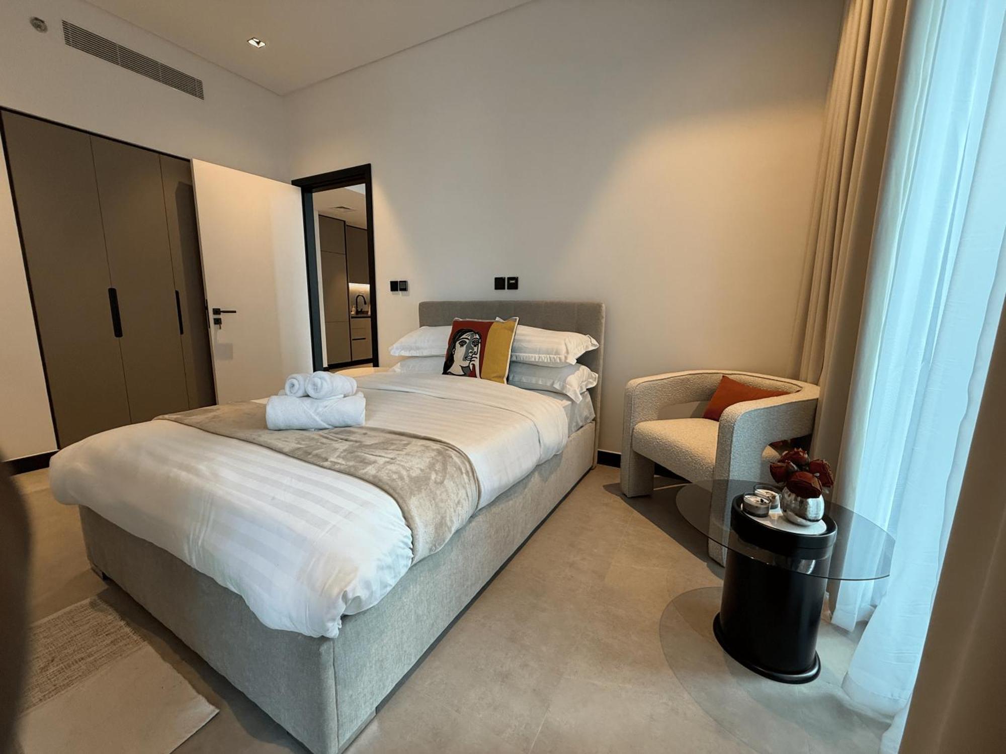Apartment New Near Downtown With Canal View