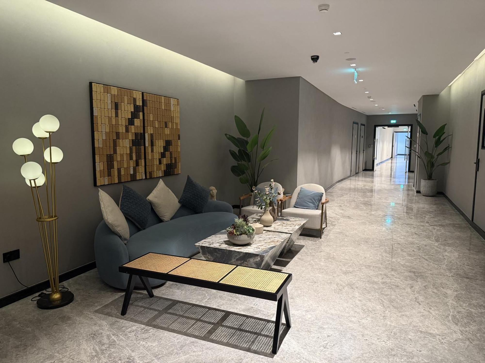 New Near Downtown With Canal View Apartment