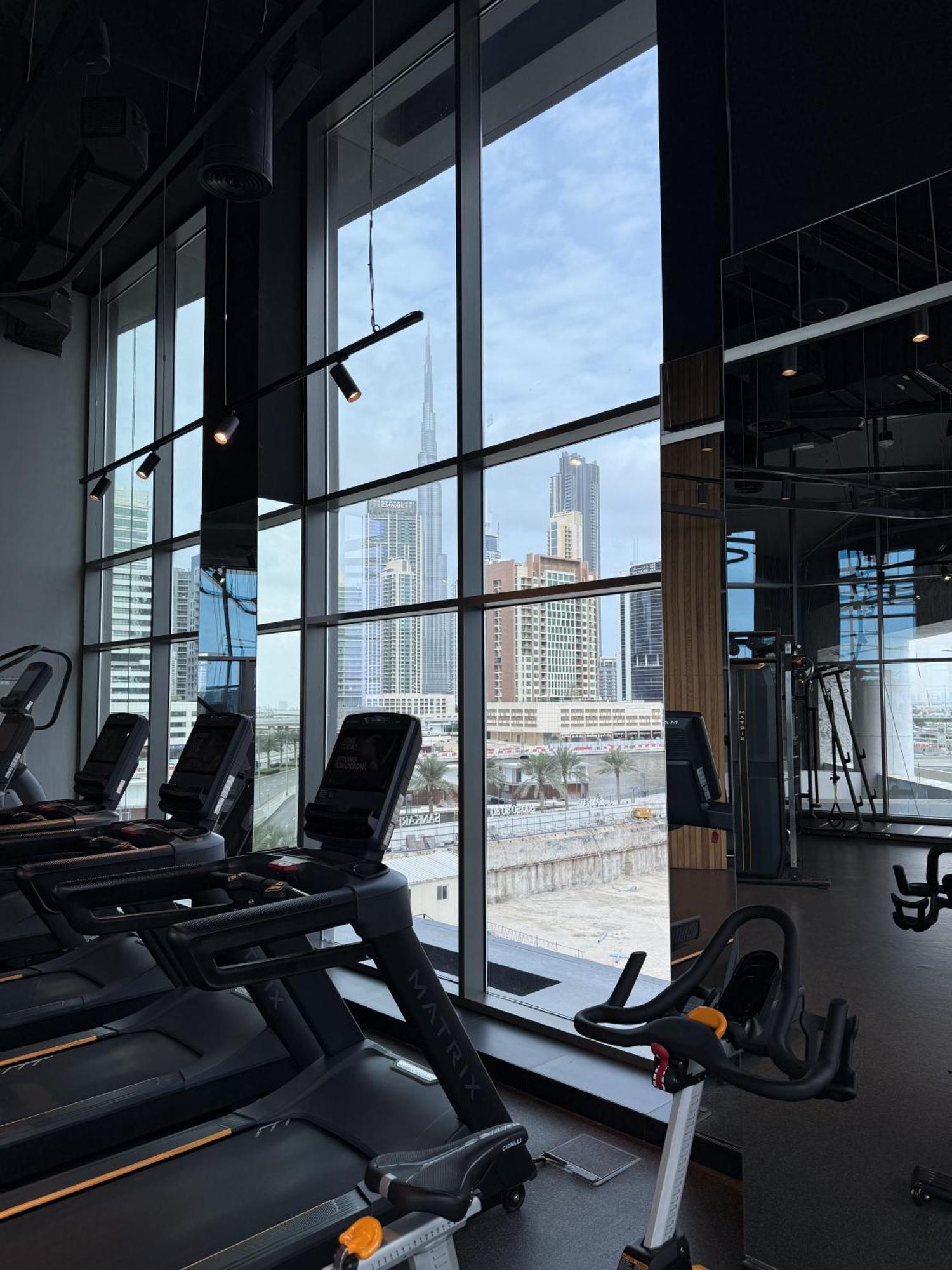 New Near Downtown With Canal View Apartment *