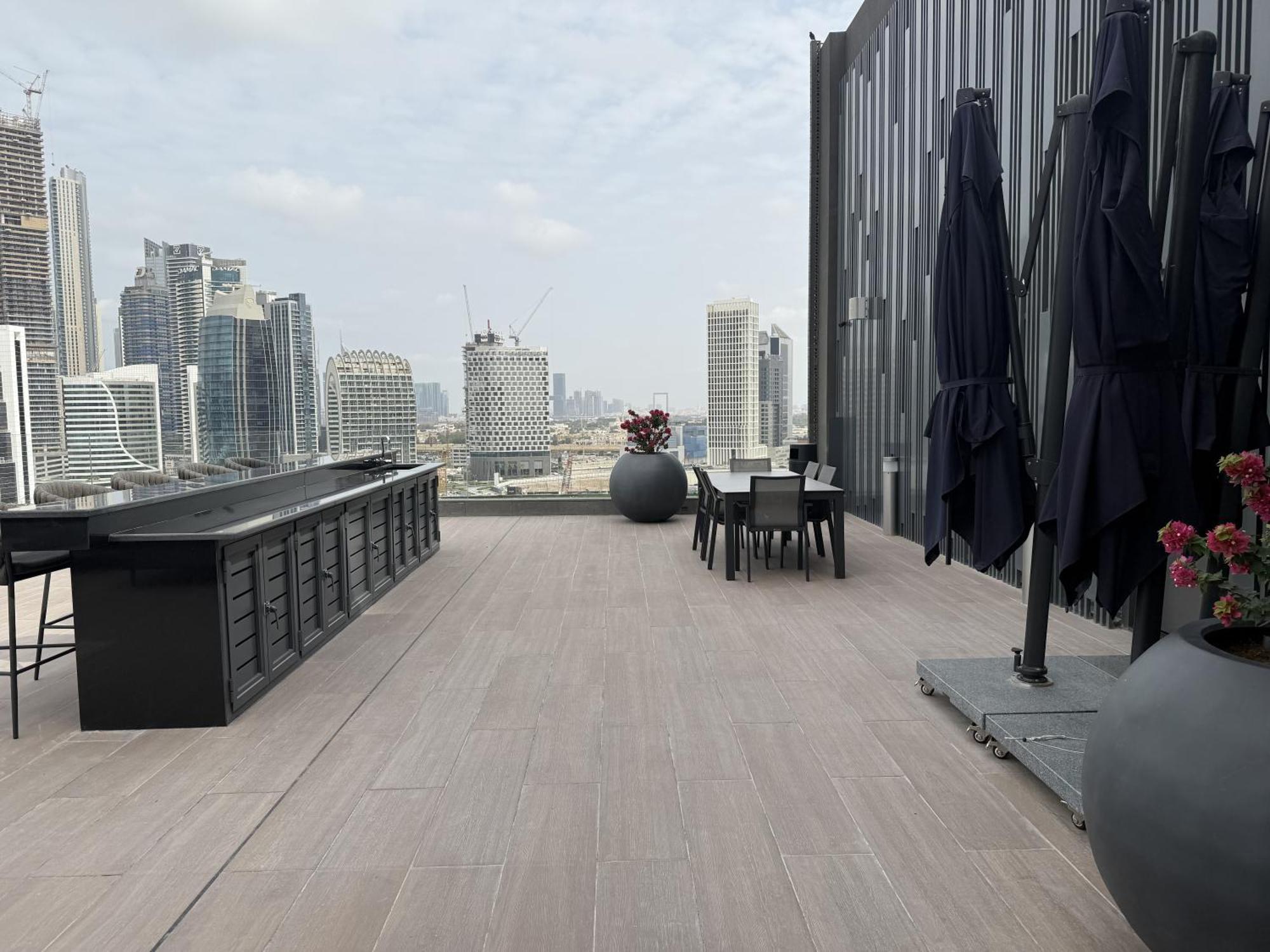 New Near Downtown With Canal View Apartment *