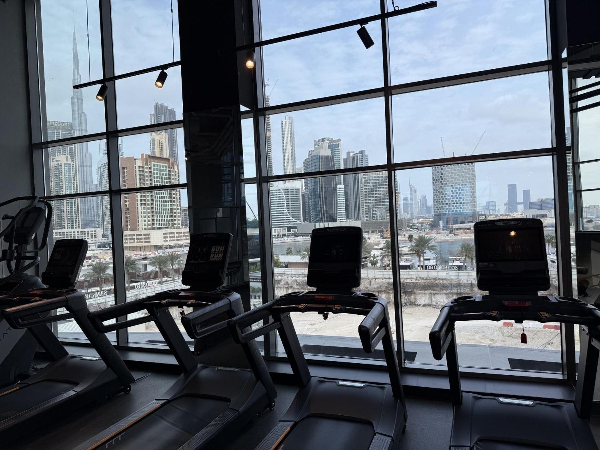 New Near Downtown With Canal View Apartment Dubai