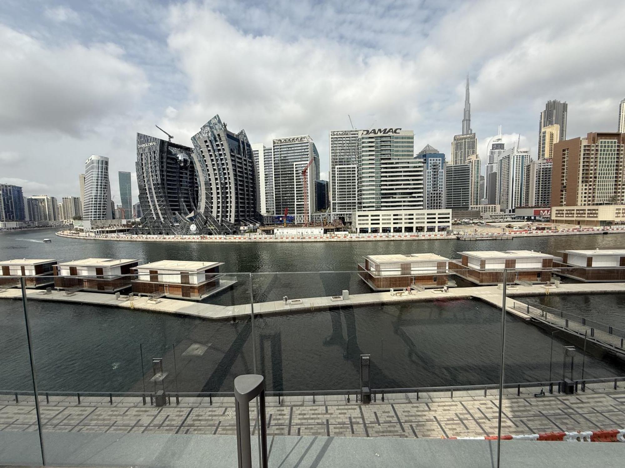 New Near Downtown With Canal View Apartment Dubai